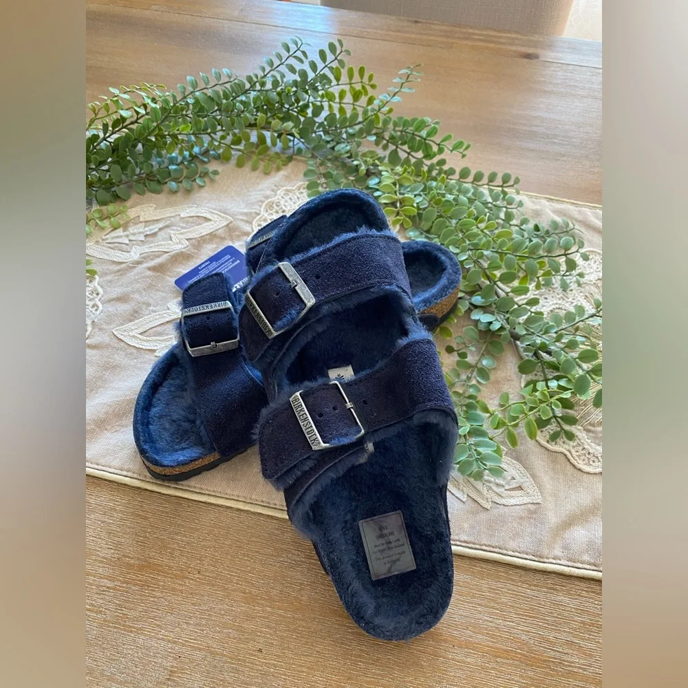 Birkenstock Arizona Shearling Suede
Leather in Midnight Size 39 - Picture 4 of 12